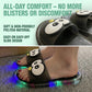 👣LED-es rajzfilmfigurás csúszásgátló papucs👟✨